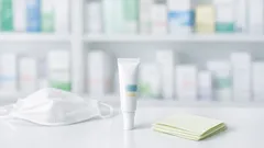 Chấm mụn nhà thuốc: chọn theo hoạt chất để đỡ kích ứng trong khí hậu nóng ẩm Việt Nam